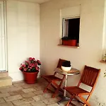 Sea-view Retreat In * צלינה