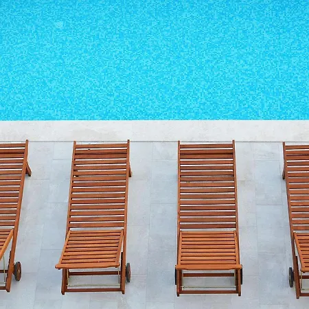 Sea View With A Shared Pool