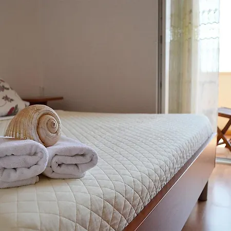 Sea-view Retreat In * Celina