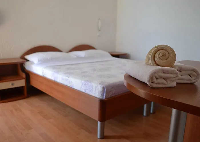 Sea-view Retreat In * Celina