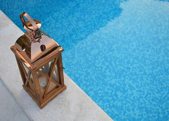 Sea-view Retreat In * Celina