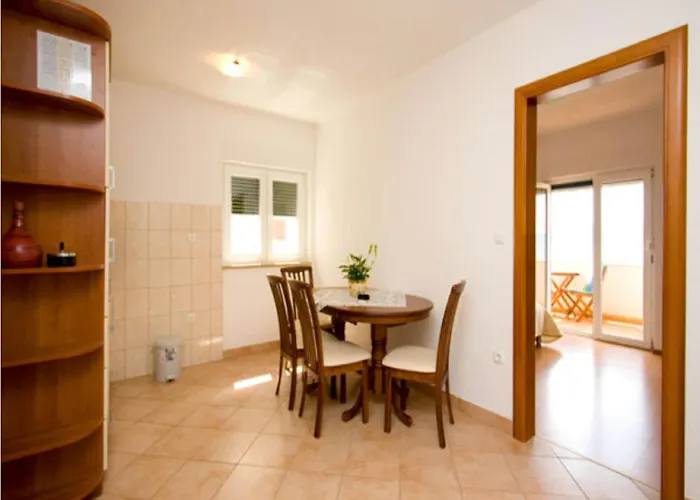 Lägenhet Sea-view Retreat In