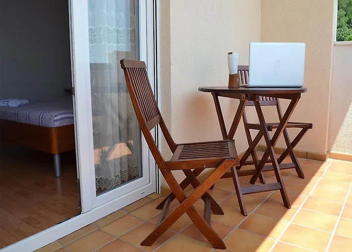 Sea-view Retreat In * Celina