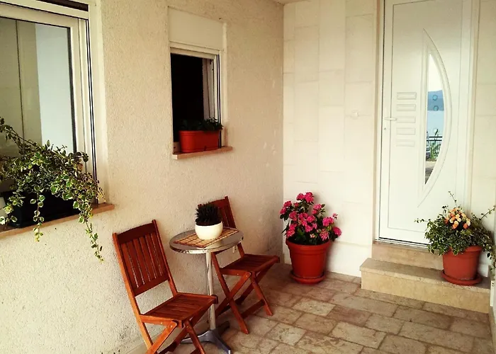 Lägenhet Sea-view Retreat In *